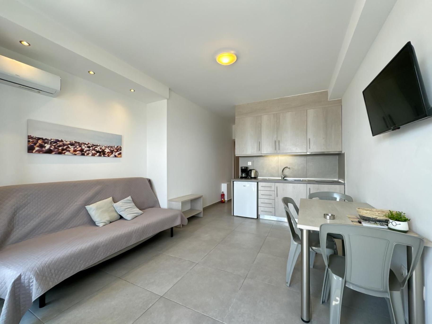 Blue Horizon 2 Apartment Nea Kallikrateia Exterior photo
